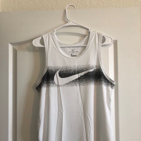 Nike Dri-Fit Tank Sz Small - Picture 3 of 6